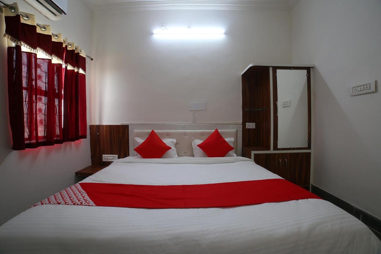 Oyo 37077 Hotel Rawat Аджмер Экстерьер фото