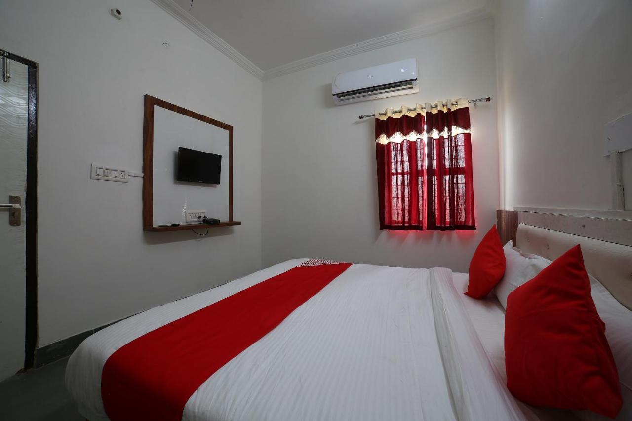 Oyo 37077 Hotel Rawat Аджмер Экстерьер фото
